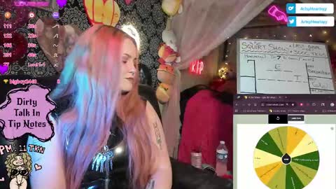 ArtsyHeartsyy online show from October 2, 4:55 am