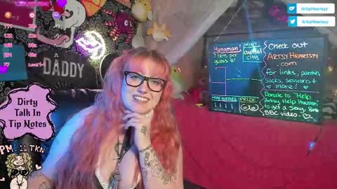 ArtsyHeartsyy online show from November 22, 1:48 am