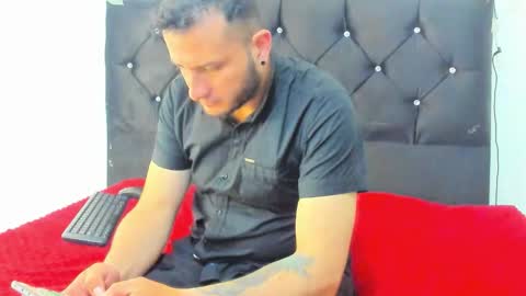 Artur online show from December 17, 3:13 am