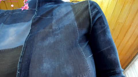 hellen online show from February 7, 4:03 pm