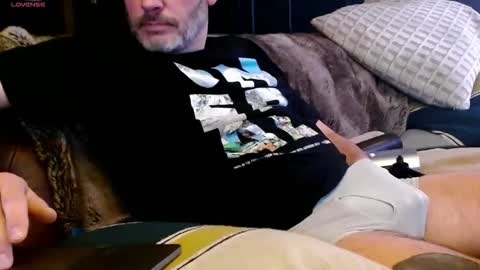 aschke online show from November 20, 8:39 pm