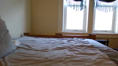 asfjkl online show from February 15, 7:01 pm