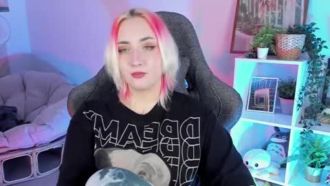 AshleyAshe  online show from March 3, 2:15 am