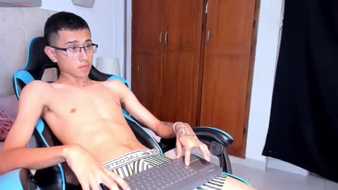   Asher  online show from December 22, 8:04 pm