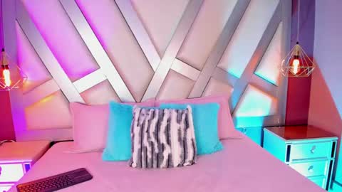 Ashley  online show from August 1, 1:45 pm