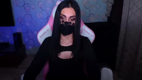   Yasmina   online show from November 22, 7:18 am