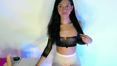 ashley_alexa online show from June 27, 5:02 am