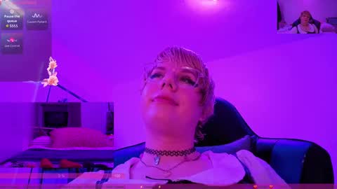 Snapshot of ashley_angel_love chatting on October 4, 8:34 am Angel Ashley Love  online show from October 4, 8:34 am