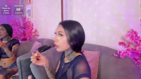 ashley_blum_ online show from April 8, 12:08 pm