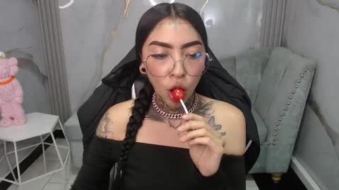 ashley_blum_v online show from November 11, 9:50 pm