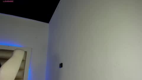 ashley_js online show from October 1, 11:36 pm