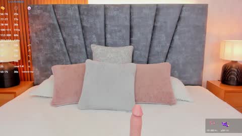 Sara Smith online show from January 17, 10:12 pm