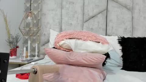 AshleyHill online show from December 15, 4:52 am