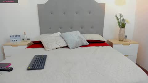 Snapshot of ashleyknightt chatting on December 4, 3:48 pm Ashley knight online show from December 4, 3:48 pm