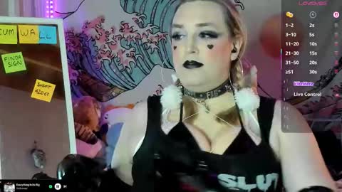 Snapshot of ashleyqt_aus chatting on September 9, 12:49 pm AshleyQT online show from September 9, 12:49 pm