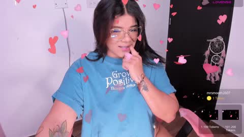 Snapshot of ashleyy18__ chatting on February 4, 9:07 am Ashleyy18   online show from February 4, 9:07 am
