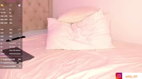 Snapshot of ashly_z chatting on January 14, 1:58 am Ashly  online show from January 14, 1:58 am