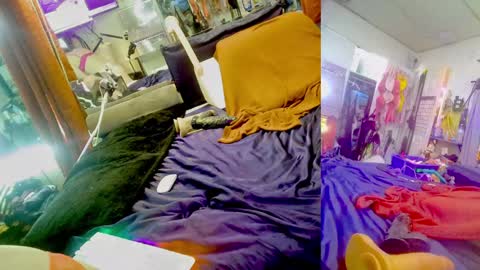 Snapshot of ashmomo chatting on December 5, 4:17 pm ashmomo online show from December 5, 4:17 pm