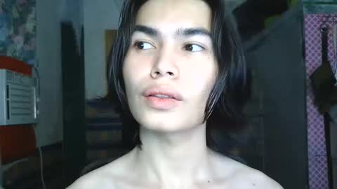 asian_babyboi online show from April 21, 4:58 pm