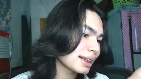 asian_babyboi online show from April 14, 4:38 am