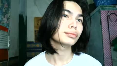 asian_babyboi online show from June 14, 7:32 am