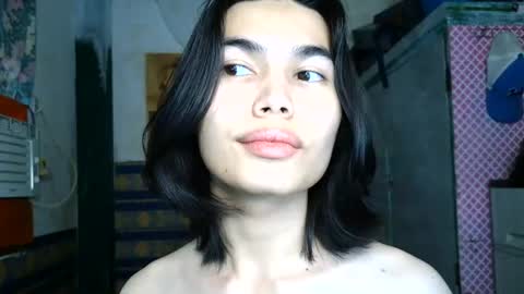 asian_babyboi online show from July 7, 7:23 am
