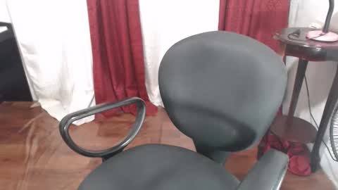 asian_badz online show from November 25, 4:55 am