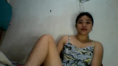 Snapshot of asian_hornypussy chatting on January 22, 1:42 am asian_hornypussy online show from January 22, 1:42 am