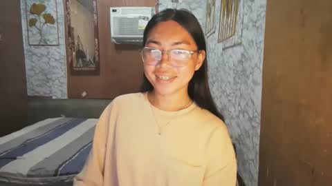 Snapshot of asian_rhean chatting on October 23, 2:24 am Rhean online show from October 23, 2:24 am