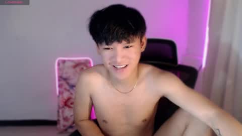 asianbrilee online show from July 16, 12:36 am