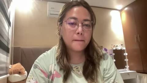 Curvy online show from October 19, 6:18 am