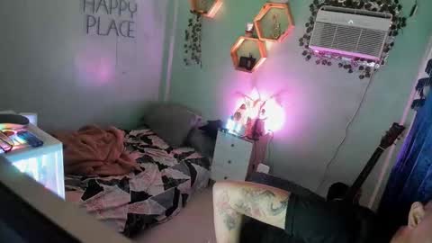 Bry online show from November 26, 11:23 pm