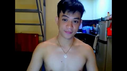 asiandreamboyx online show from May 23, 4:41 am