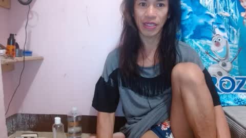 Snapshot of asiangoddezzts chatting on January 7, 6:16 am Miss Audrey L Monel online show from January 7, 6:16 am