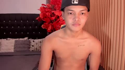 VICTORIA SCOTT online show from September 19, 9:57 am