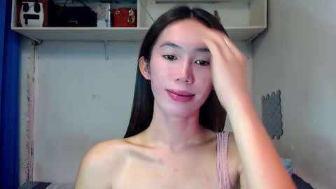 J A D E online show from November 28, 1:13 am