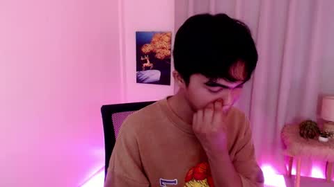 louiejay online show from July 31, 4:02 am
