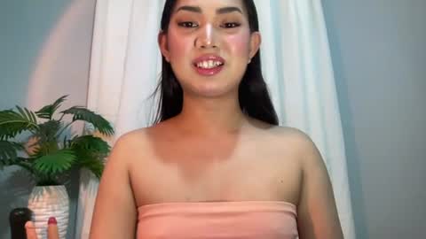 Lily online show from July 2, 4:45 pm