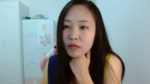Snapshot of asiantabbyx chatting on October 15, 2:48 am Tabby online show from October 15, 2:48 am