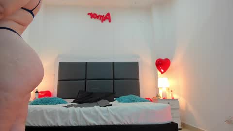 Snapshot of aslhyn_gomez chatting on March 8, 7:09 pm Aslhyn online show from March 8, 7:09 pm