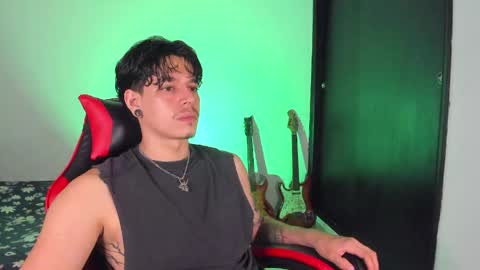 asmodeuszz online show from April 18, 4:03 am