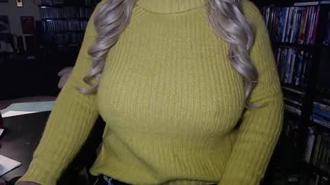 Aspen Vale online show from September 21, 2:48 am