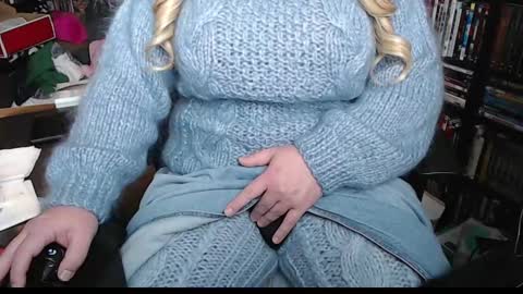 Aspen Vale online show from February 10, 2:48 pm