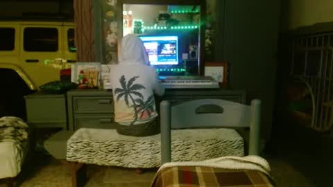 SIR WILLIAM online show from September 21, 10:30 am