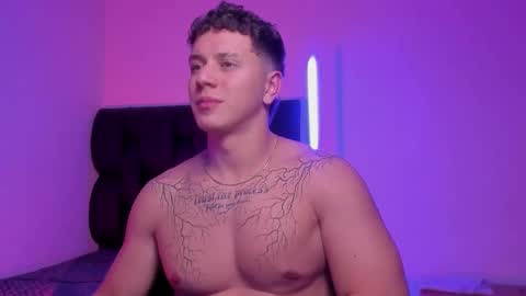 astonhills online show from November 13, 3:42 am