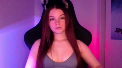 astradream_ online show from October 23, 6:42 pm