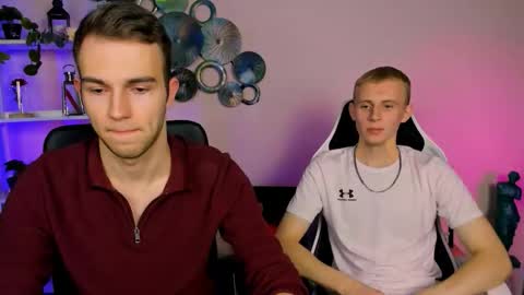 astren online show from March 18, 1:06 pm