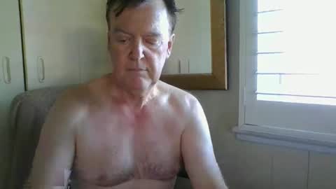 astute008 online show from February 22, 6:17 am