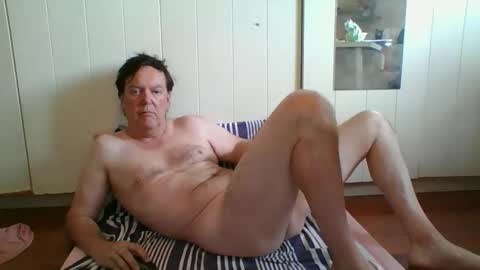 astute008 online show from February 10, 12:02 am