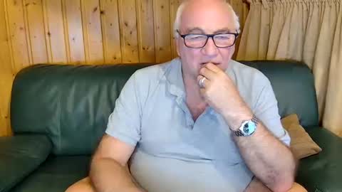 asusandy online show from February 25, 11:04 pm